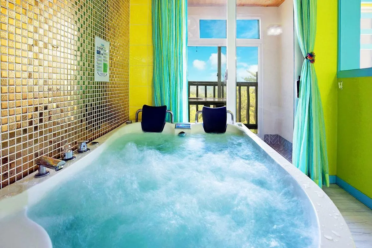 Gyeongju Montmartre Pension 0*,