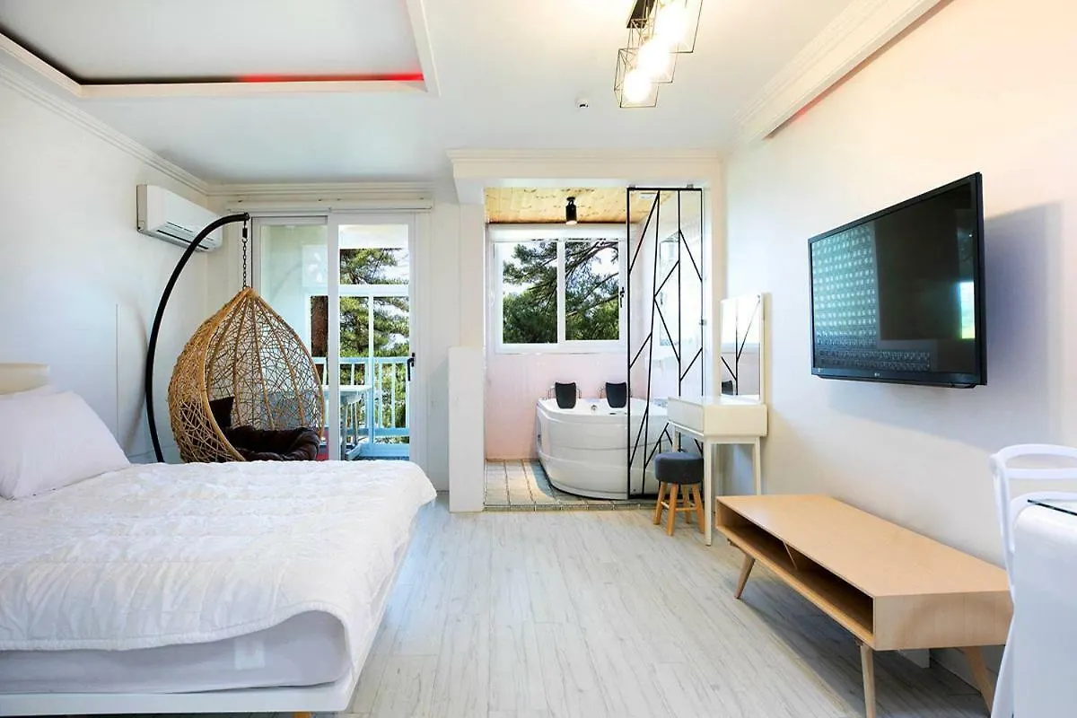 Holiday home Gyeongju Montmartre Pension