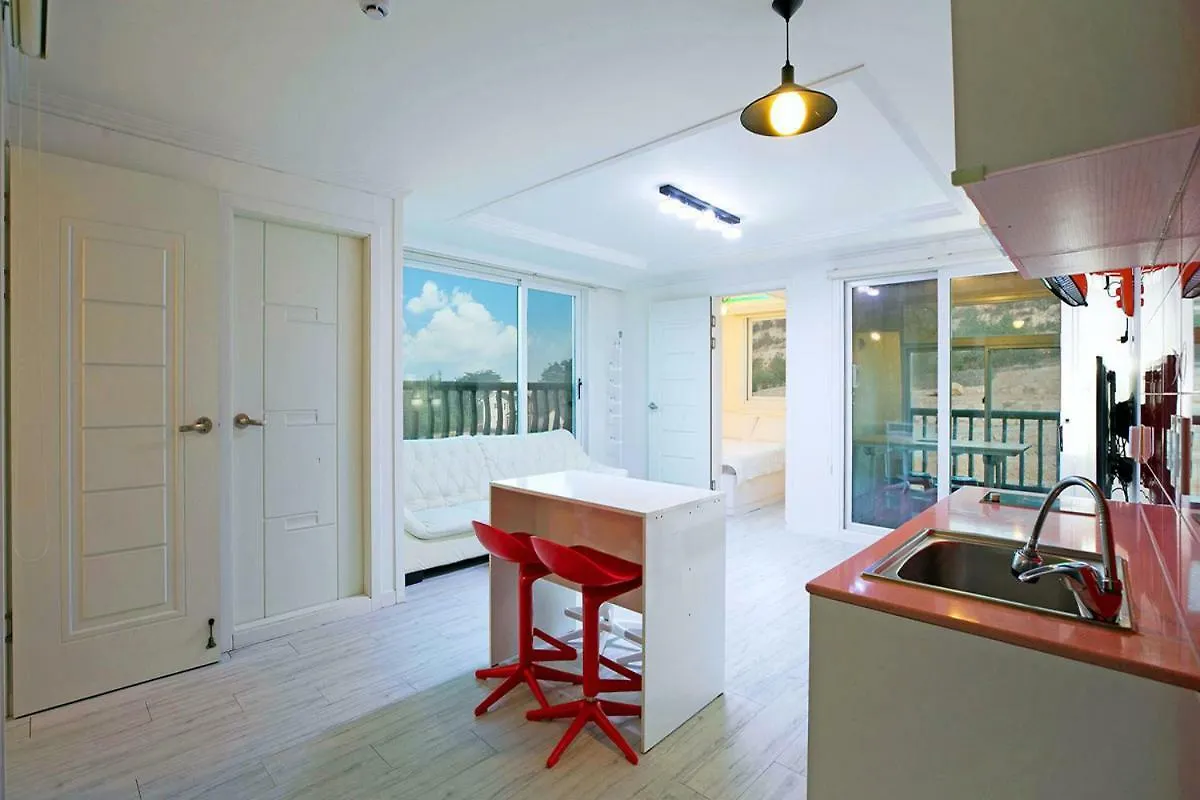 Holiday home Gyeongju Montmartre Pension